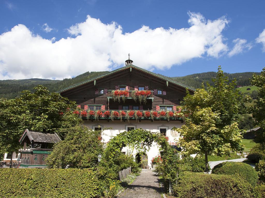 Hotel Senningerbraeu Bramberg am Wildkogel Exterior photo